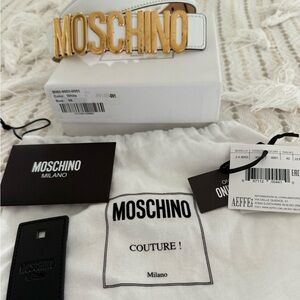 Moschino Gold Lettering White Belt Sz 85cm  NWT, box